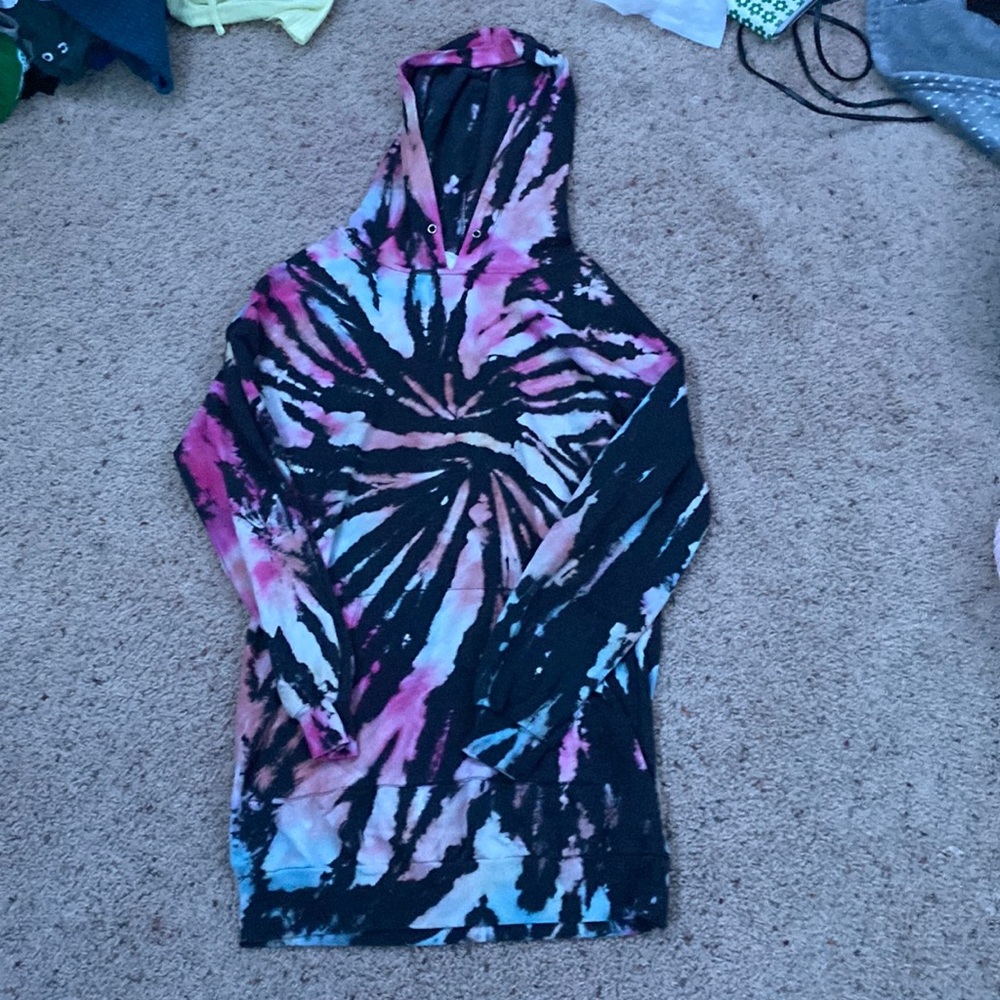 Tie Dye rainbow hoodie size small no boundaries